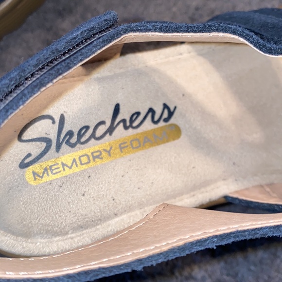 NWOT Ladies Skechers Sandal Never Worn Size 6 W - Picture 9 of 10